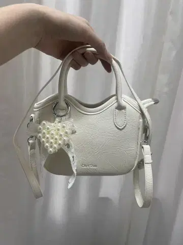 화이트 미니 백, 펄 장식