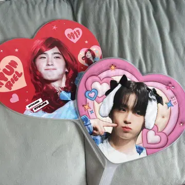 THE BOYZ 현재 부채 하트부채 아리엘