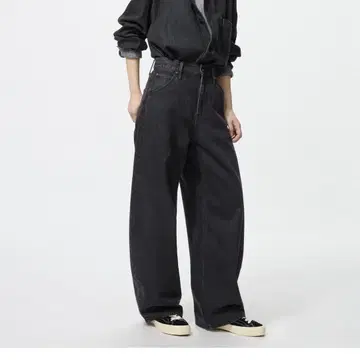UNIQLO 배기 커브 청바지 24인치