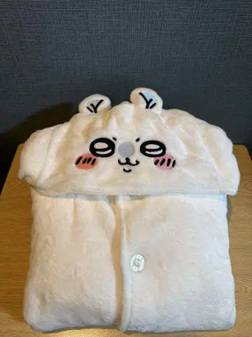 치이카와 모몽가 입는 담요