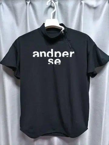 앤퍼시 모크넥 와이드 실루엣 프렌치 슬리브 블랙