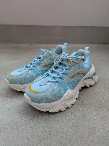 FILA x RADIO EVA 콜라보 스니커즈 WILLE 컬러