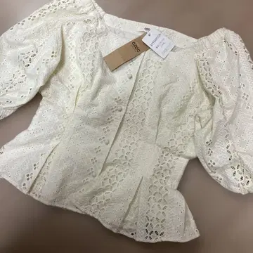 OZOC 화이트 레이스 퍼프 슬리브 셔츠