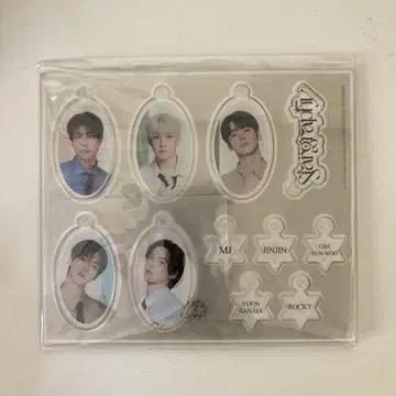 ASTRO 아크릴 키링 세트