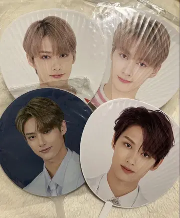 SEVENTEEN 준 부채 세트
