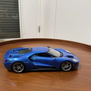Ford GT 모델 자동차 파랑
