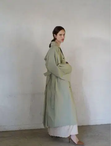 CLANE BACK FRILL SLEEVE TRNCH COAT