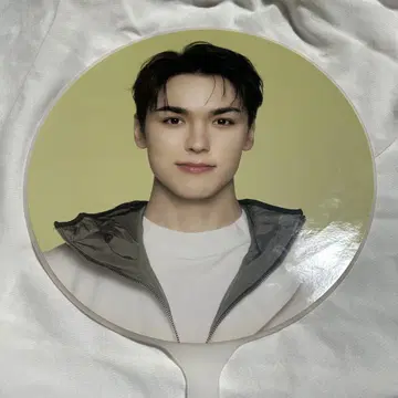 SEVENTEEN VERNON 버논 부채