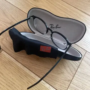 레이밴 RayBan 안경과 안경 케이스