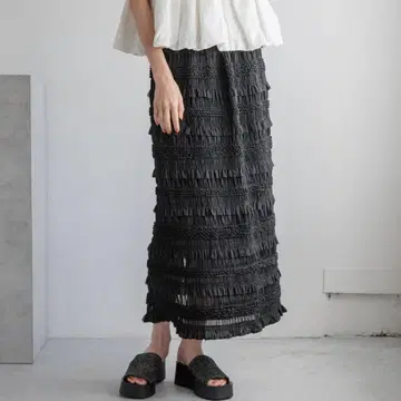 로리즈팜 프린지 디자인 블랙 롱 스커트 새상품급
