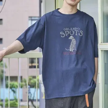 니코앤드 아소트 모티브 자수 T셔츠