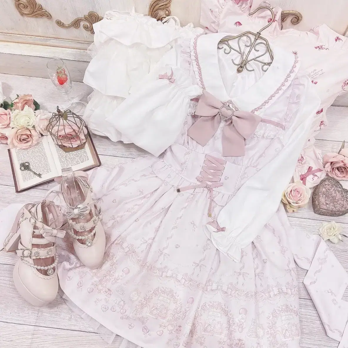 CERRIC(セリック) BALLOON MINI DRESS CERRIC [EXCLUSIVE