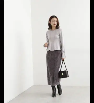 펄 포인트 페플럼 니트 NATURAL BEAUTY BASIC 그레이