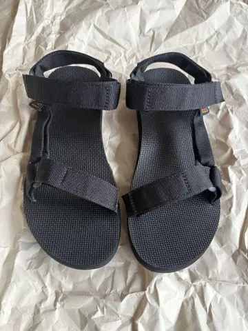 TEVA 블랙 26cm 몇 시간 사용만