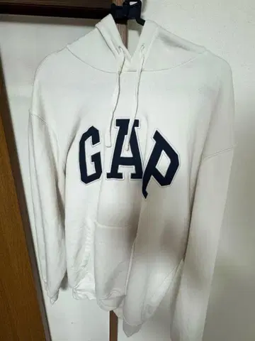 GAP 로고 후드티