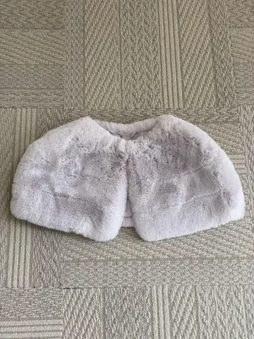 CELFORD 퍼 케이프 숄 티펫
