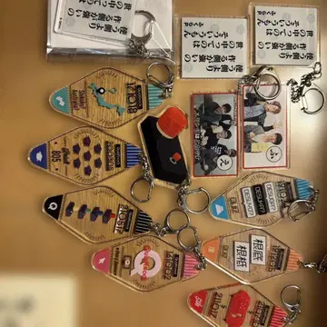 캐릭터 아크릴 스트랩
