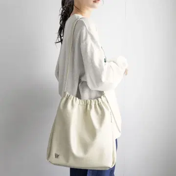 LOWRYS FARM 숄더백