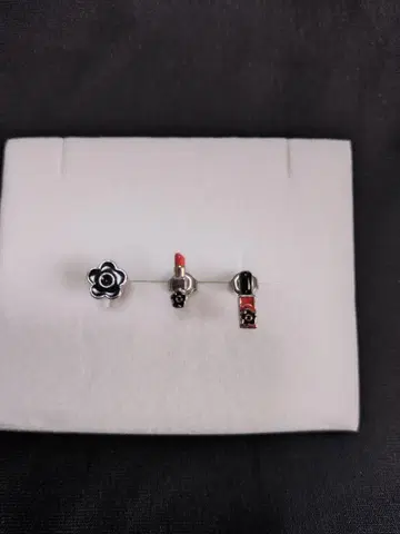 MARY QUANT 마리콴트 귀걸이
