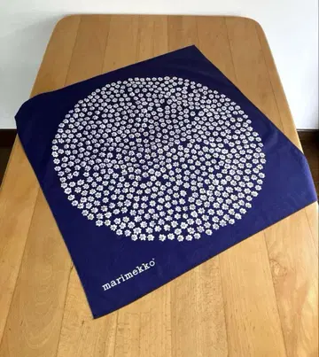 marimekko 빈티지 푸케티 스카프 네이비
