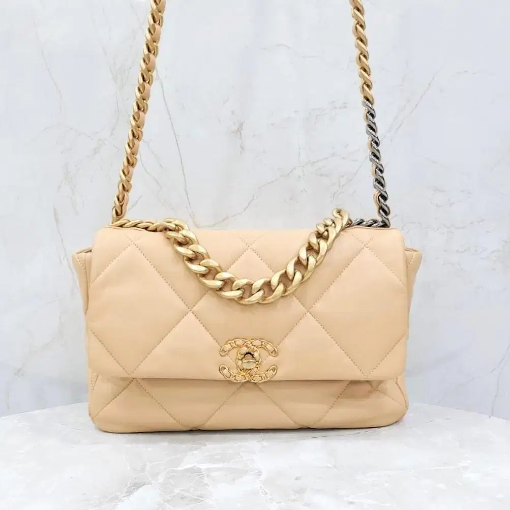 CHANEL 샤넬 Chanel 19 Flap Bag Large Lambskin Beige Gold