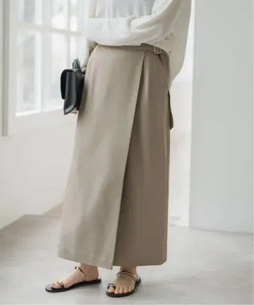 Spick and Span 사이드 벨트 랩 스타일 스커트 택 포함 새상품