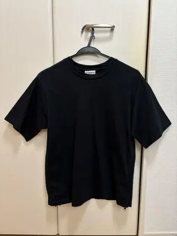 컨버스 T셔츠 블랙 사이드 지퍼