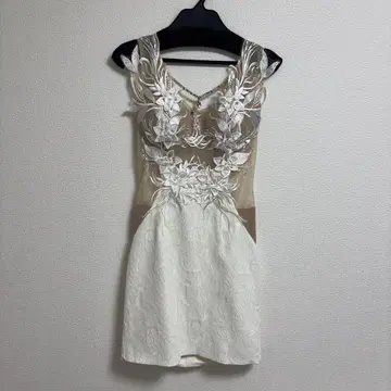 ROBE de FLEURS 타이트 드레스