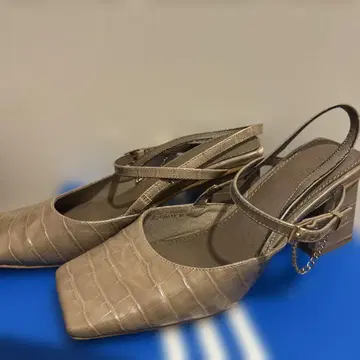 RANDA 스퀘어토 펌프스