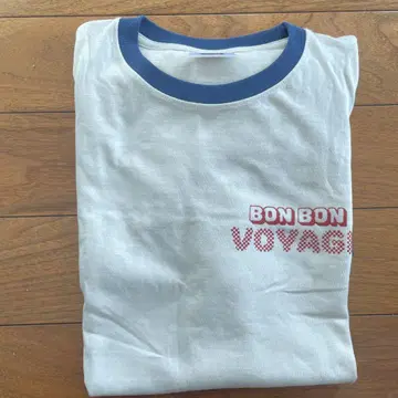 BON BON VOYAGE 티셔츠