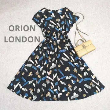 ORION LONDON 플리츠 롱 원피스 프렌치 슬리브