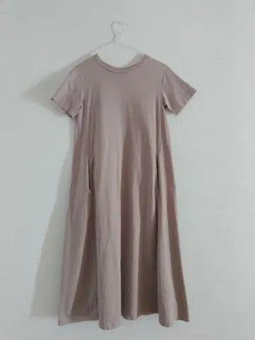 베이지 반팔 원피스 롱