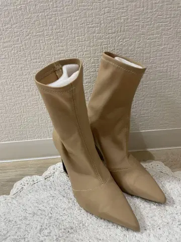 YELLO 숏부츠 베이지 S size 22.5cm
