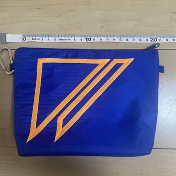 메이크업 파우치