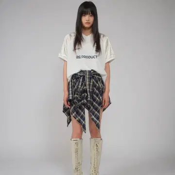 미사용 새상품 ACLENT 비대칭 체크 미니 스커트 네이비