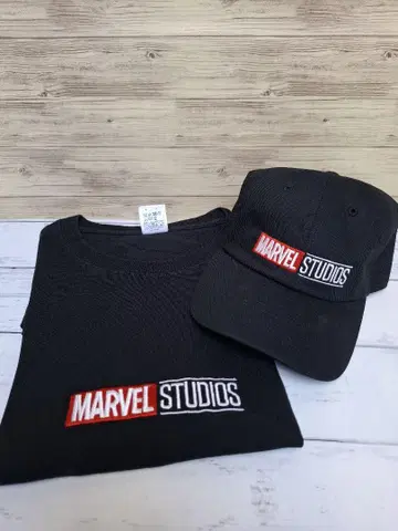 MARVEL STUDIOS 티셔츠 & 캡 세트