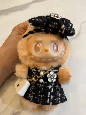 LABUBU 라부부 17cm 옷 갈아입기 화이트 백 3세트
