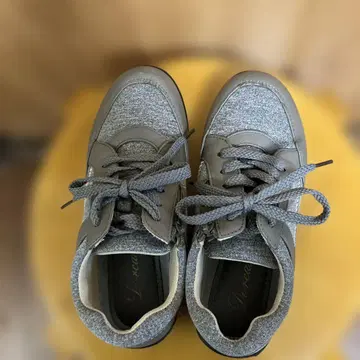 그레이 캐주얼 스니커즈 22.5
