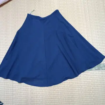 시빌라 M 플레어 스커트