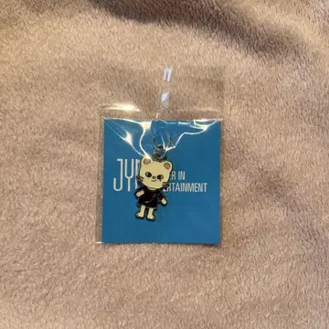 jyp popup store 현진 키링 지니 레트