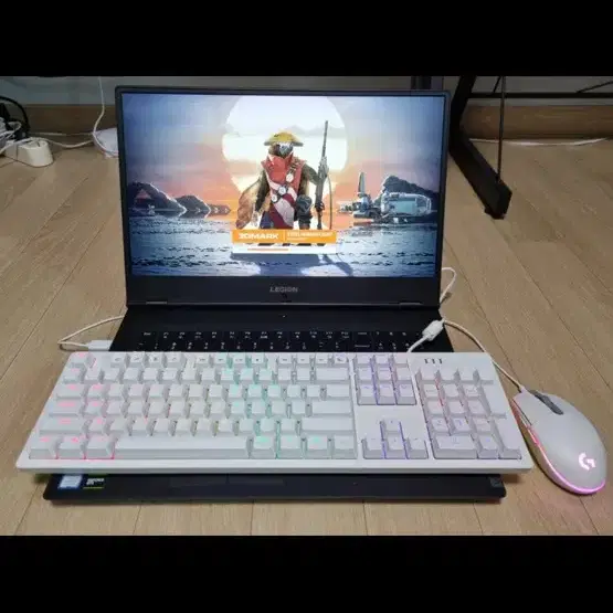 레노버 게이밍 노트북 17인치 / GTX 1650 / 16GB / 144