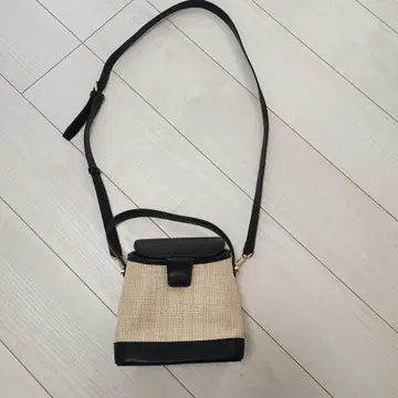 숄더백 카프리슈 마쥬