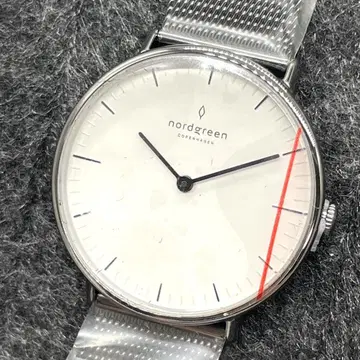 Nordgreen Native 32mm 건메탈 다이얼 메쉬