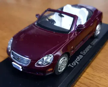 중고 자동차 모형 도요타 소아라 2003년 모델 와인 레드