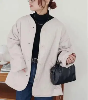 [디스코트] 퀼팅 코트 아이보리