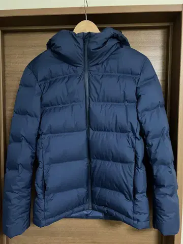 유니클로 다운 파랑 S