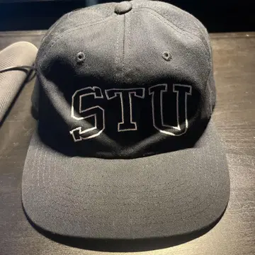 STU 자수 블랙 캡