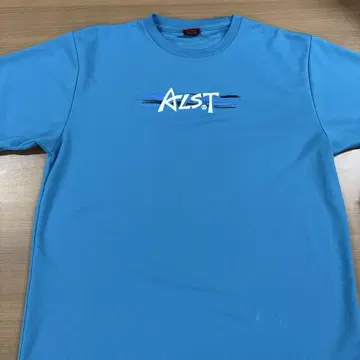 파란색 로고 프린트 티셔츠