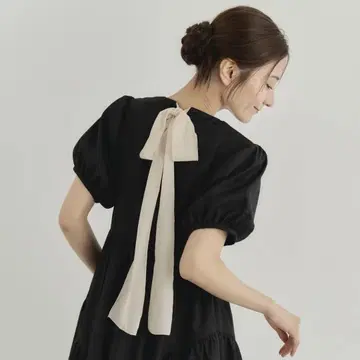 [ yourmle ] PUFF SLEEVE RIBBON DRESS