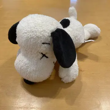 UNIQLO 유니클로 스누피 KAWS x PEANUTS 봉제 인형 S